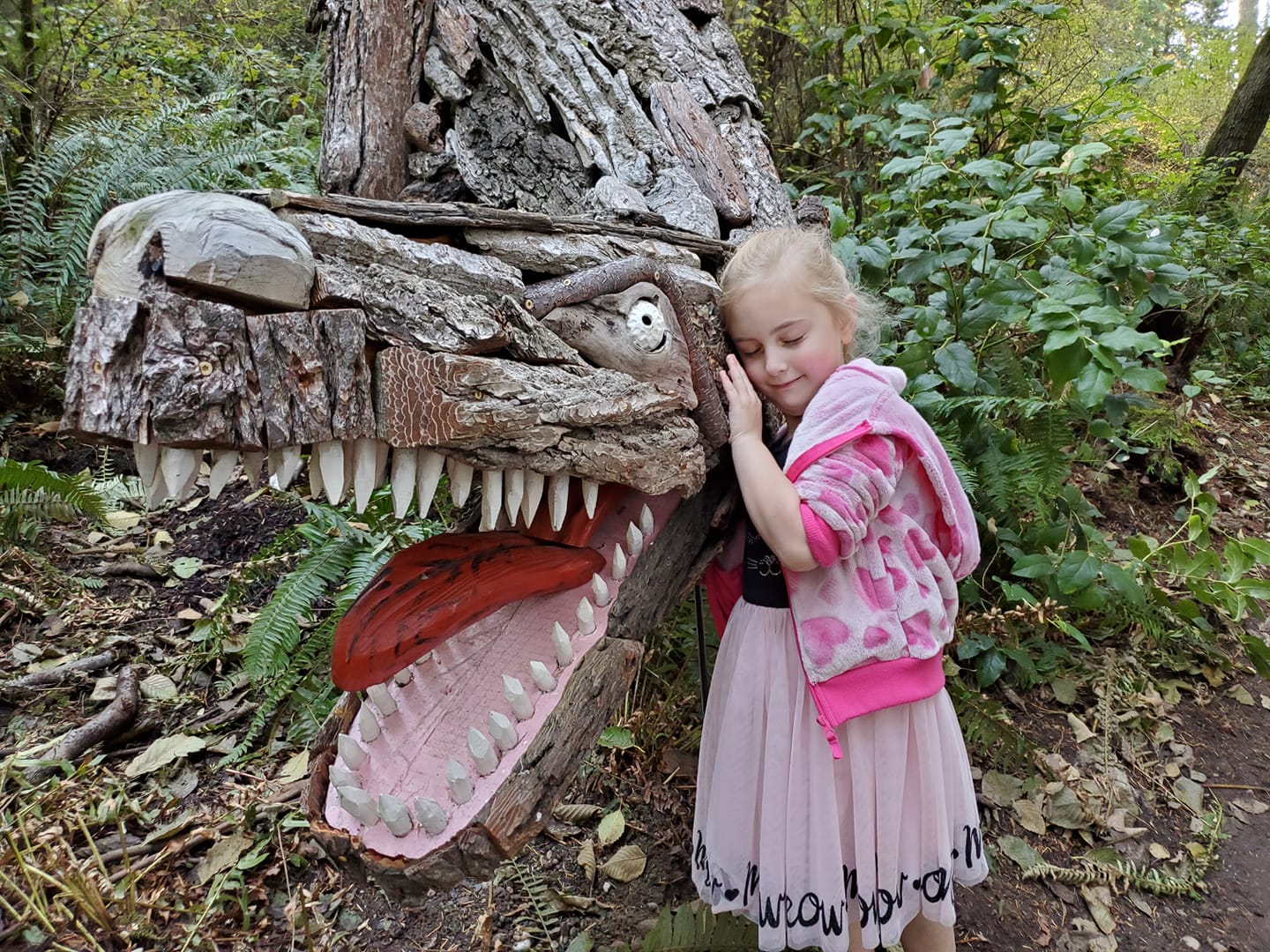 Joe Treat’s Tyrannosaurus Rex and Eva (photo by Dondi Budde)