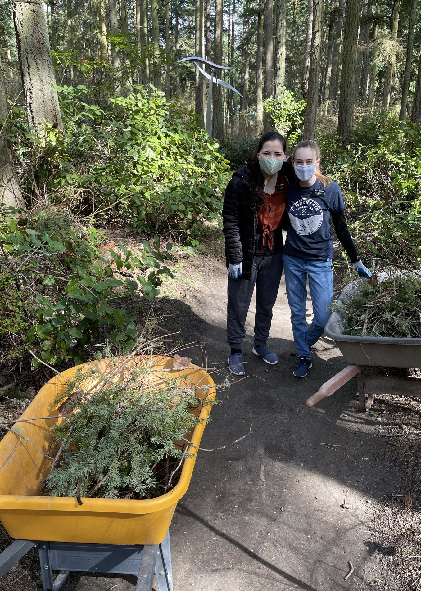 Sister Caldwell and Sister Bertasso volunteering at Price Sculpture Forest