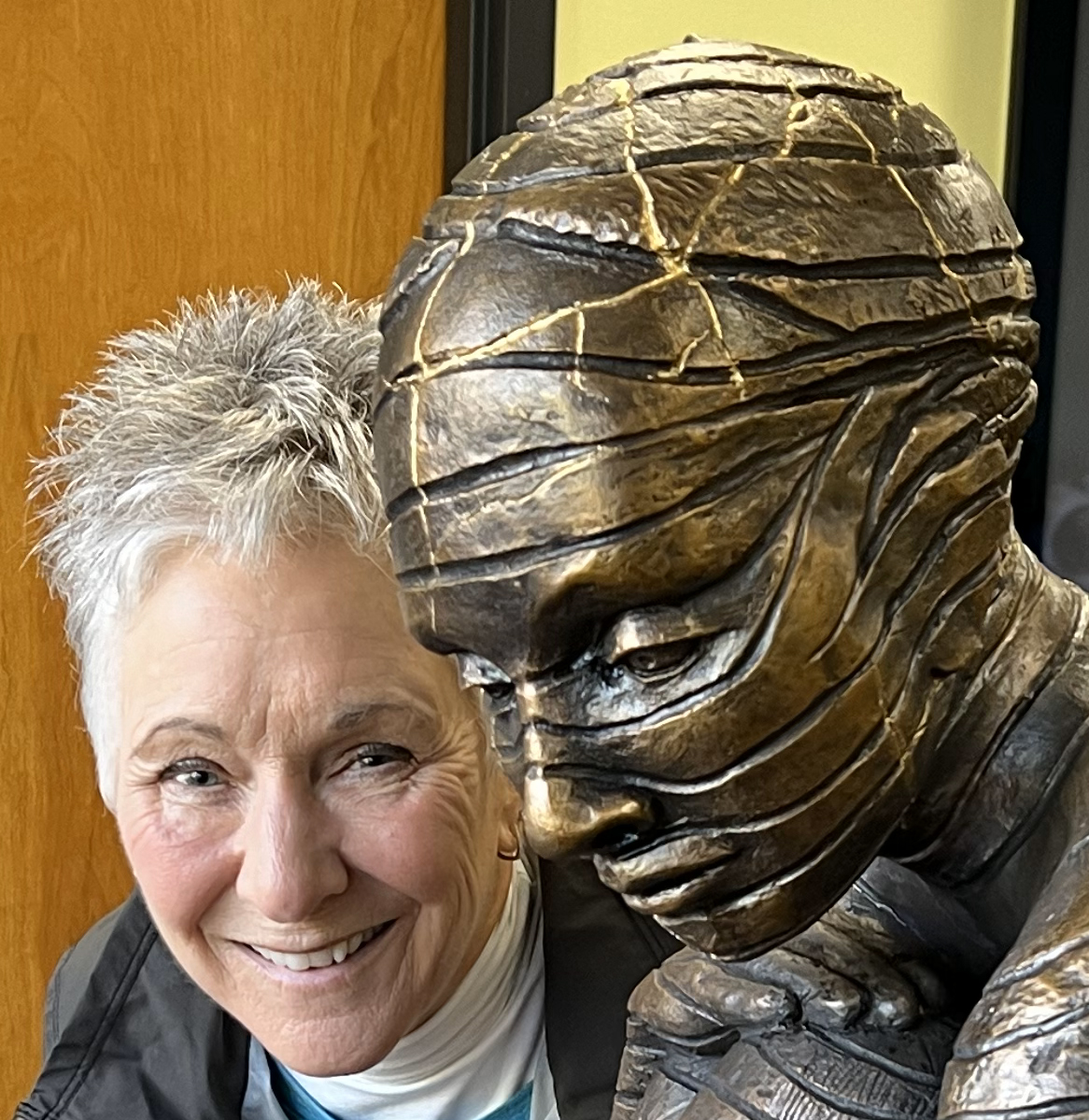 Maria Wickwire with Anillos at Classic Foundry Seattle before Price Sculpture Forest